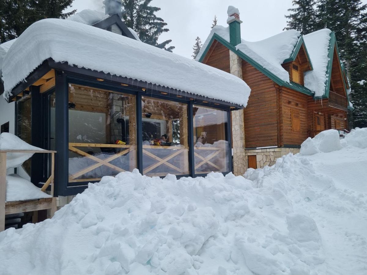 Black Lake Chalet Zabljak  Ngoại thất bức ảnh