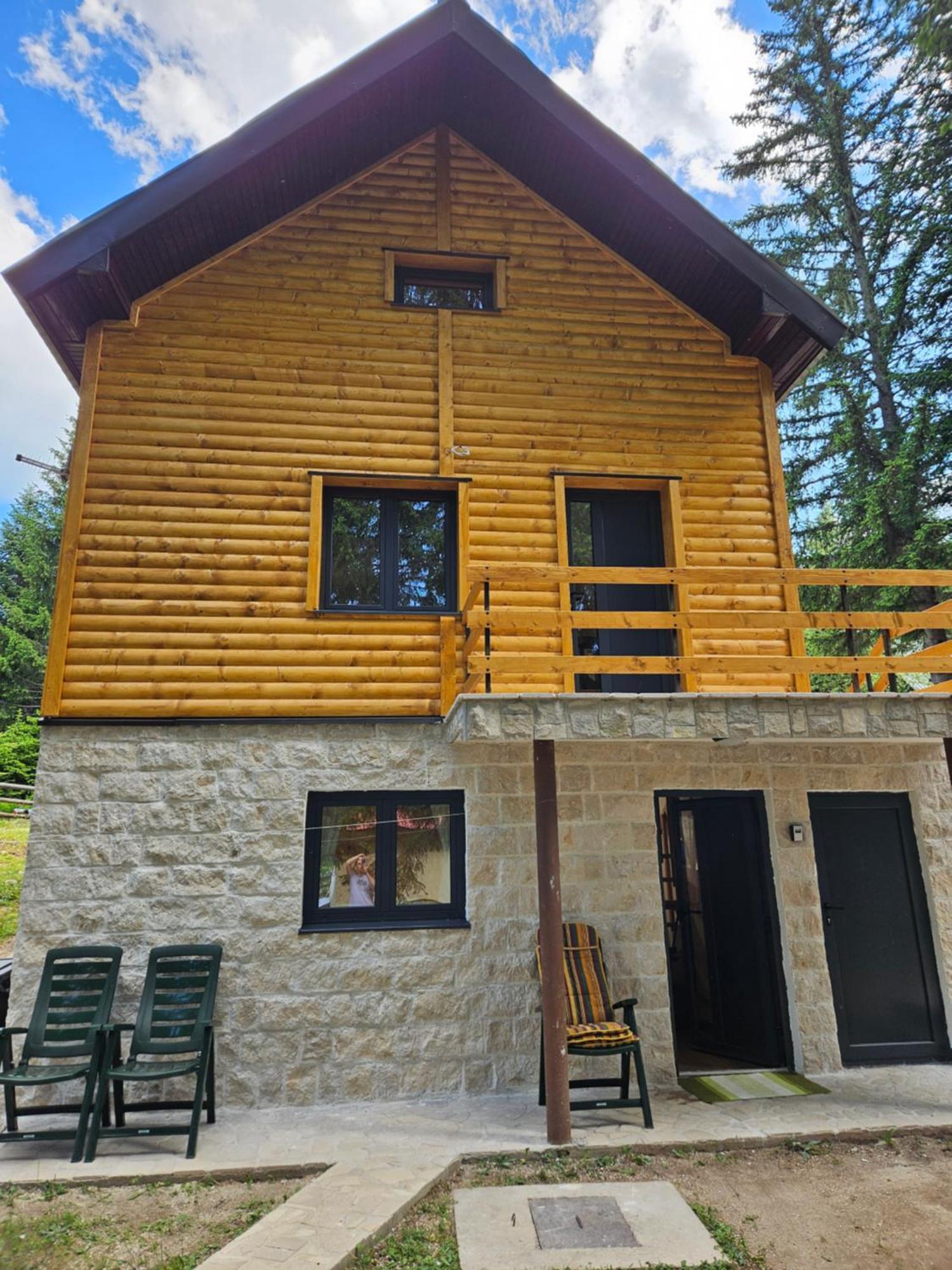 Black Lake Chalet Zabljak  Ngoại thất bức ảnh