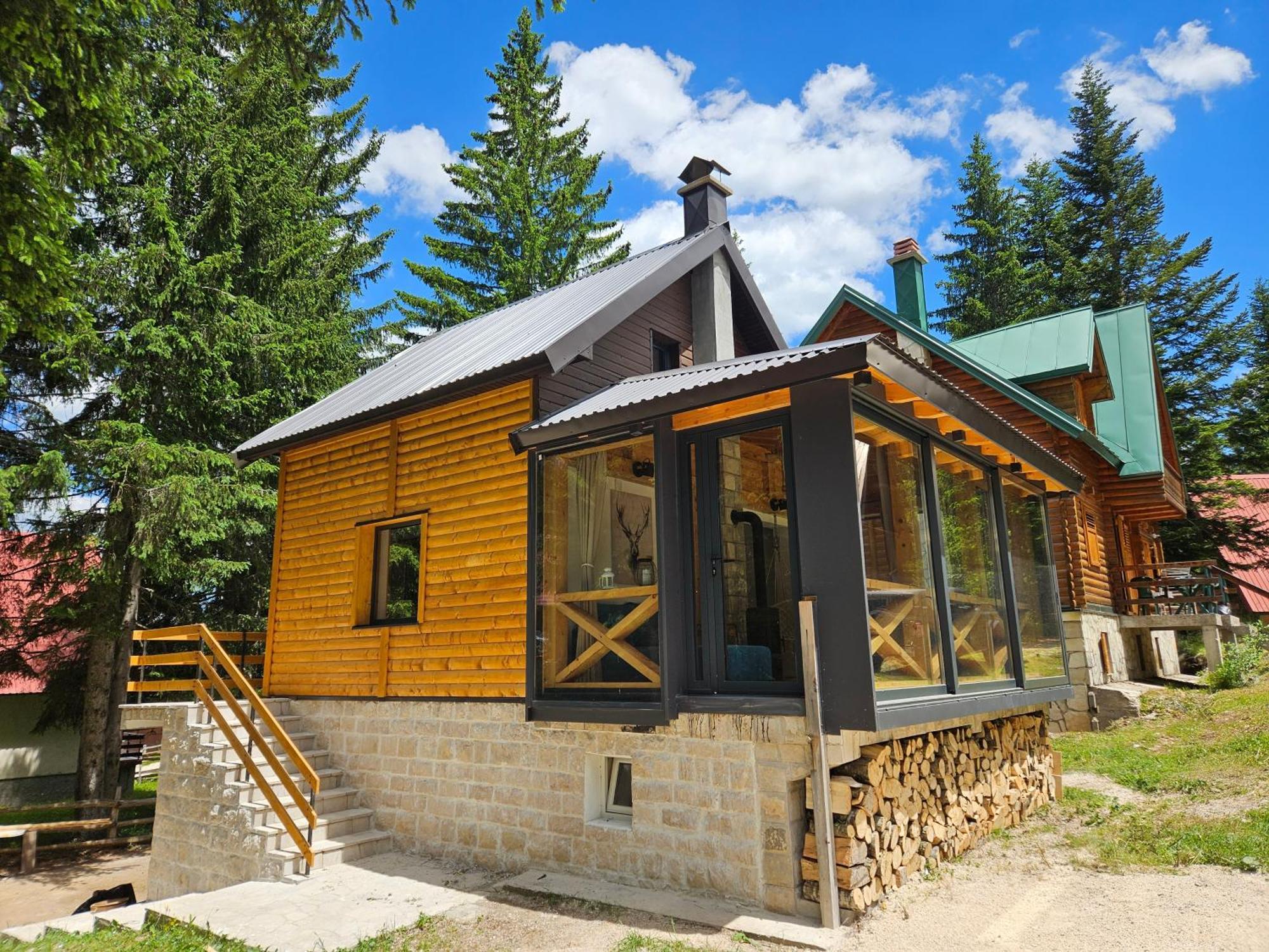 Black Lake Chalet Zabljak  Ngoại thất bức ảnh