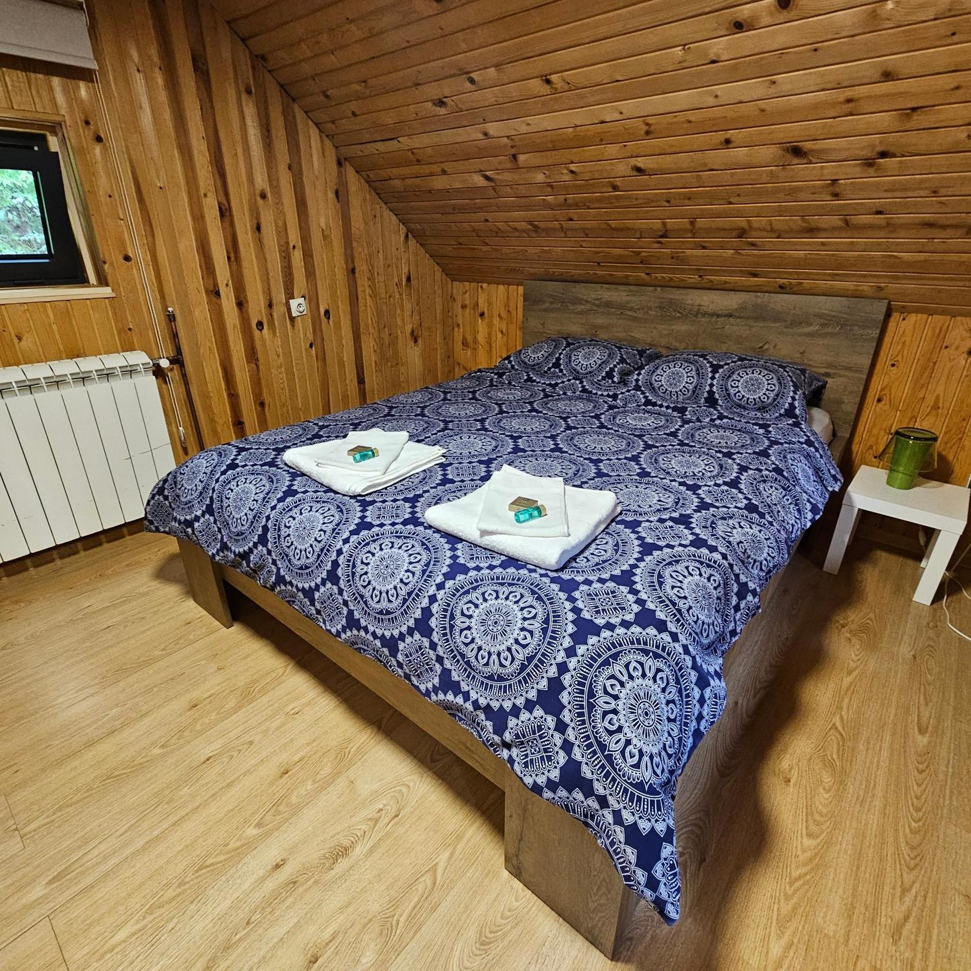 Black Lake Chalet Zabljak  Ngoại thất bức ảnh