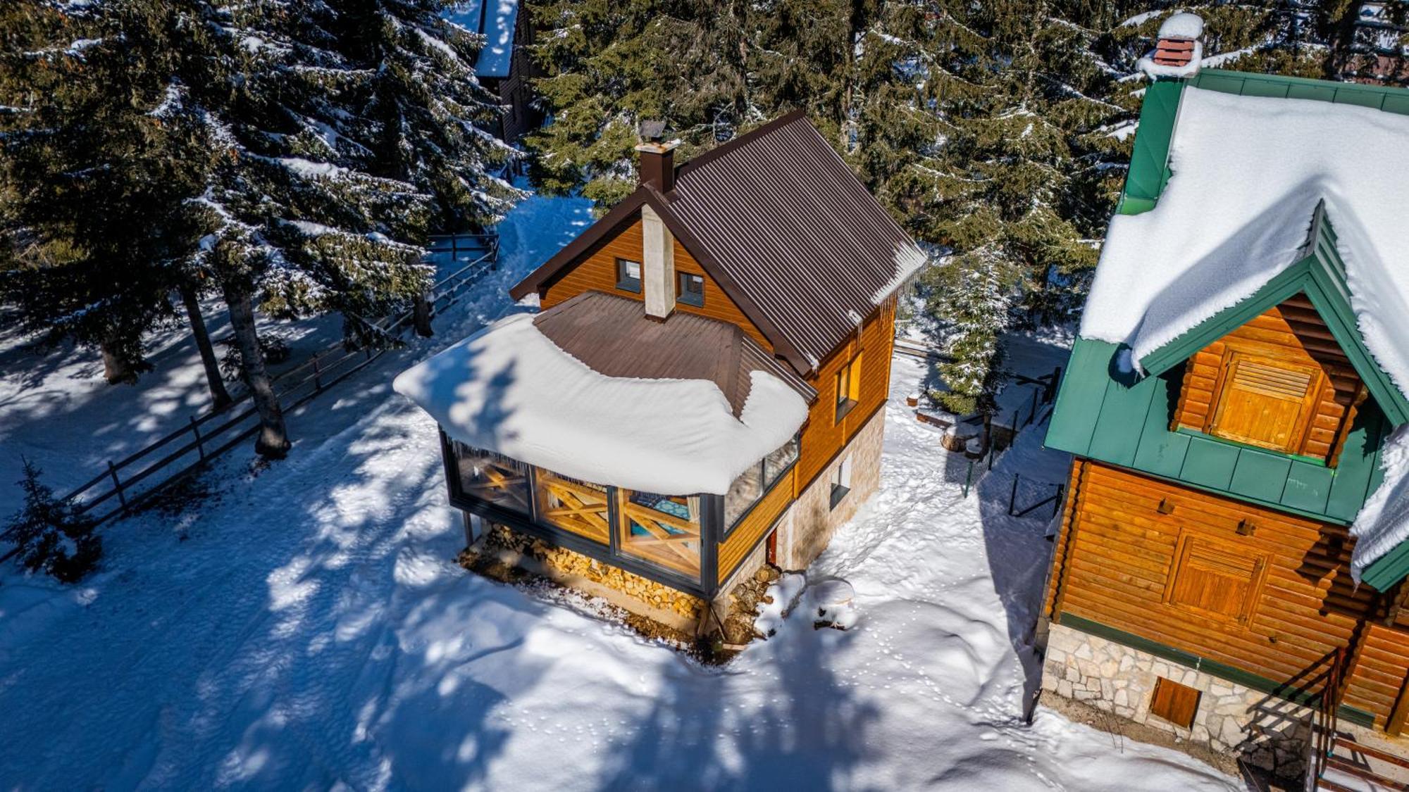 Black Lake Chalet Zabljak  Ngoại thất bức ảnh
