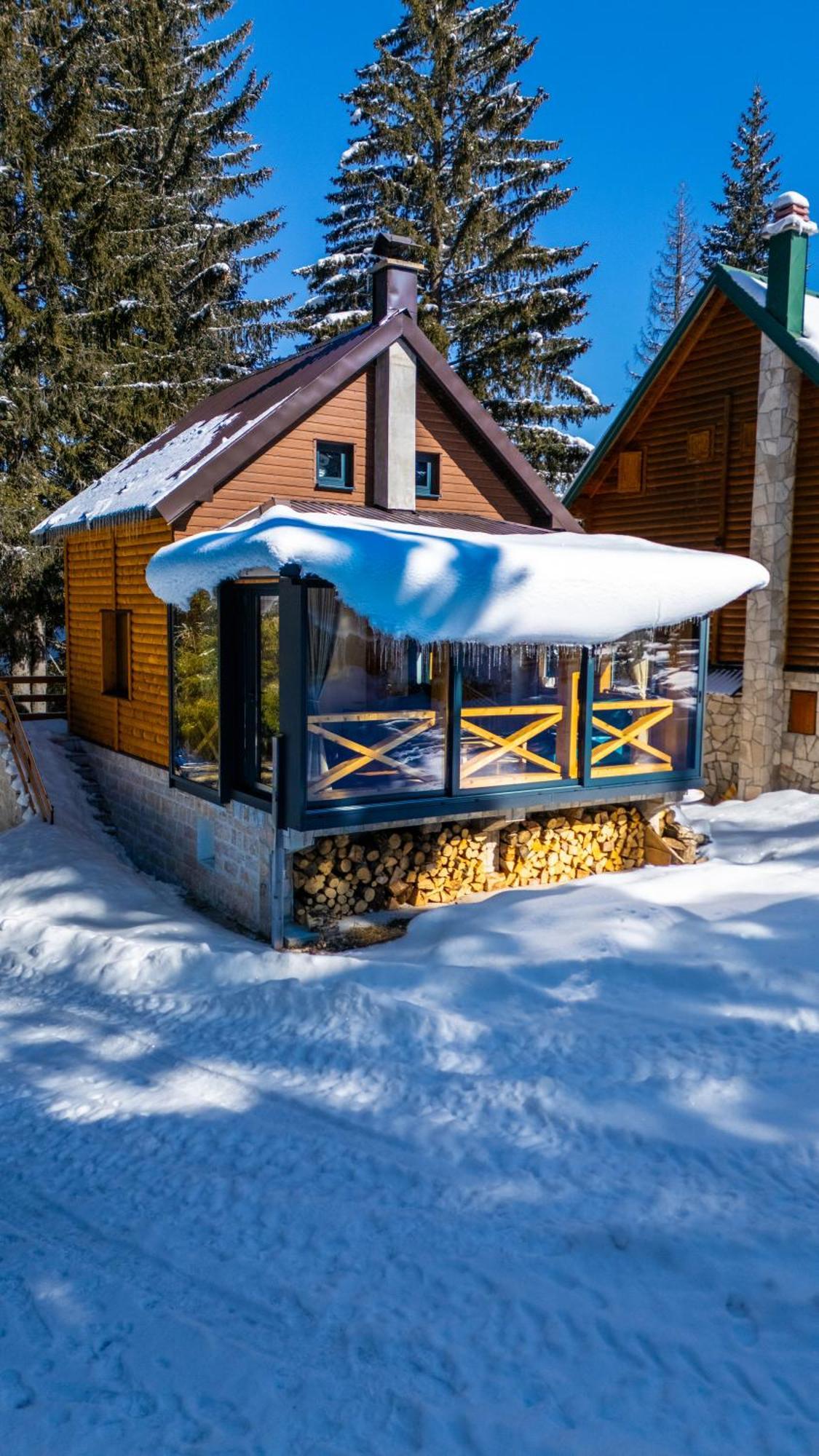 Black Lake Chalet Zabljak  Ngoại thất bức ảnh