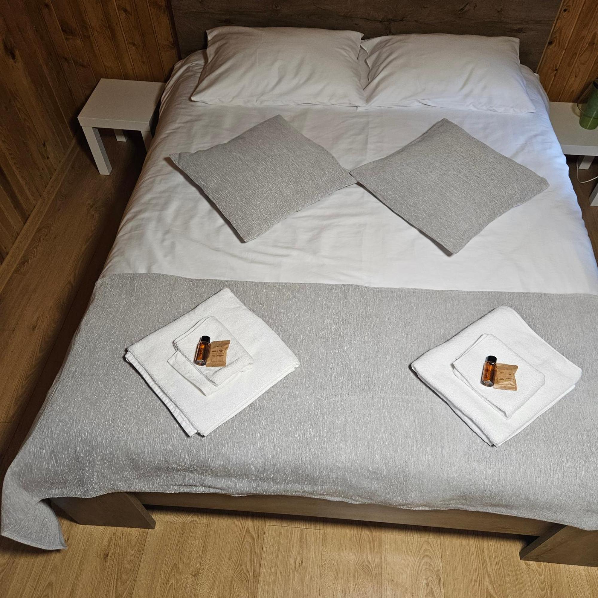 Black Lake Chalet Zabljak  Ngoại thất bức ảnh
